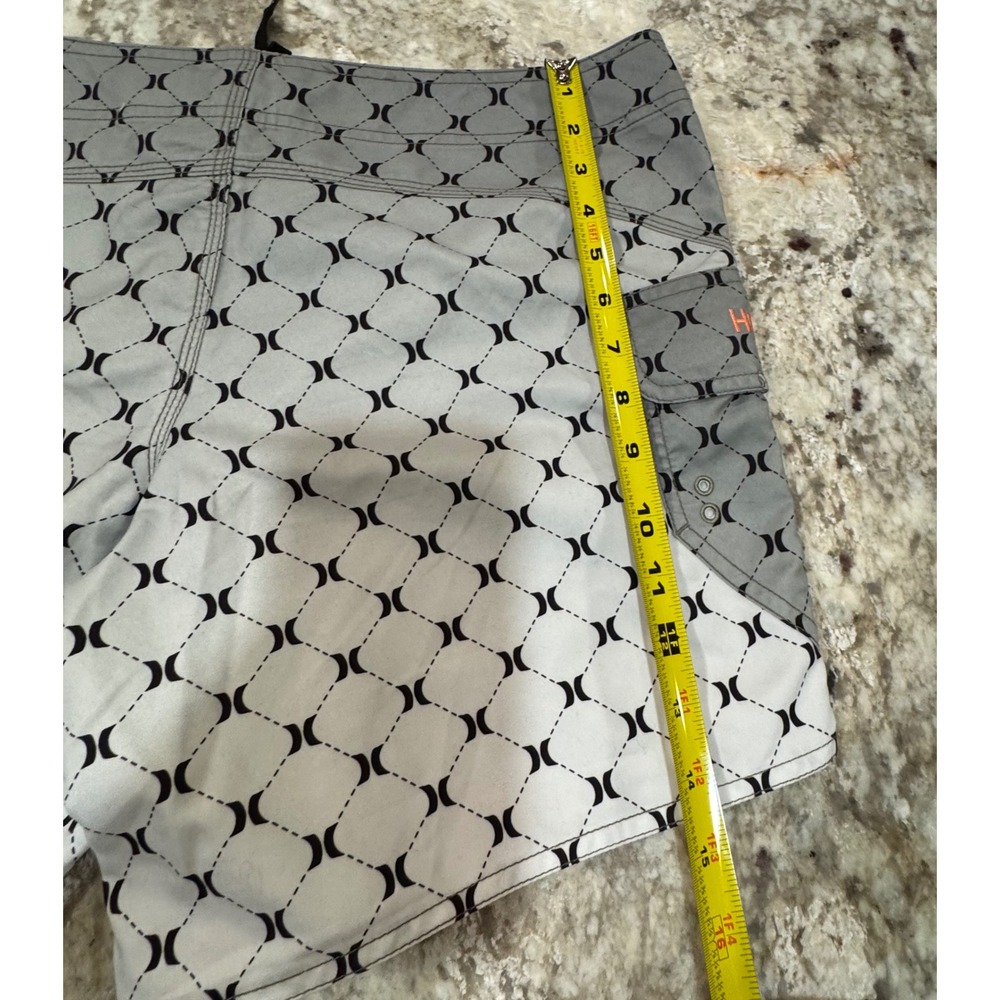 Hurley Womens Gray Geometric Logo Print Board Shorts Size 11 Swim Cargo Pocket - Picture 5 of 11